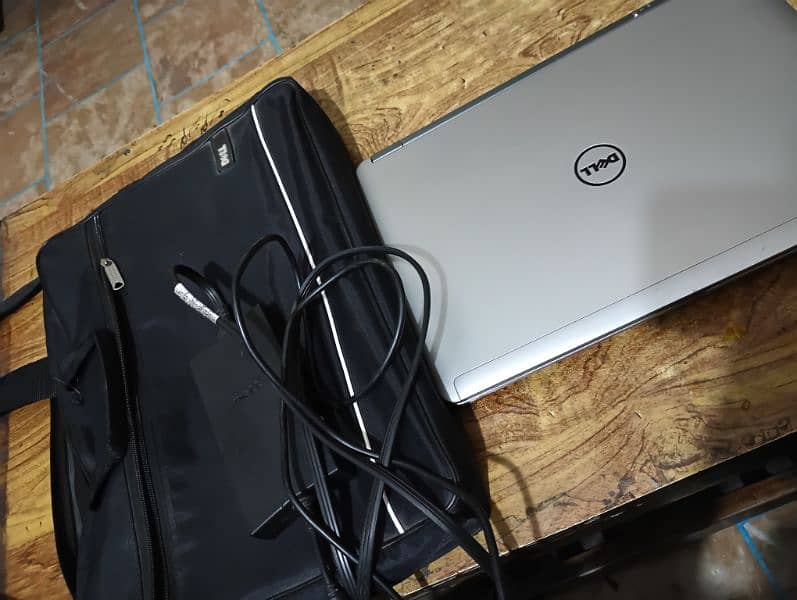 Dell latitude e6440 i7 4th generation HQ 7