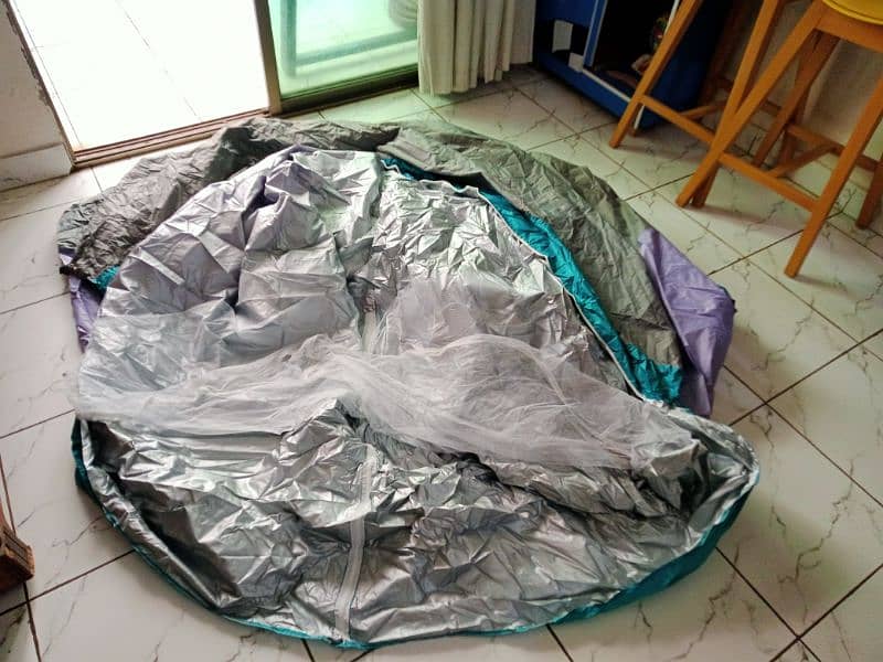 Camping Tent for up to 6 persons in New Condition 2