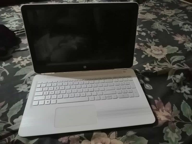 laptop hp used and in excellent condition Contact 03319503378 3