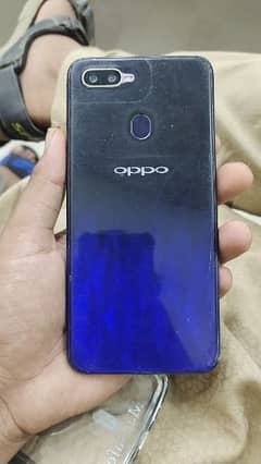 oppo a5s 4 -64 full ok ha bas thora sa corner glas brak ha