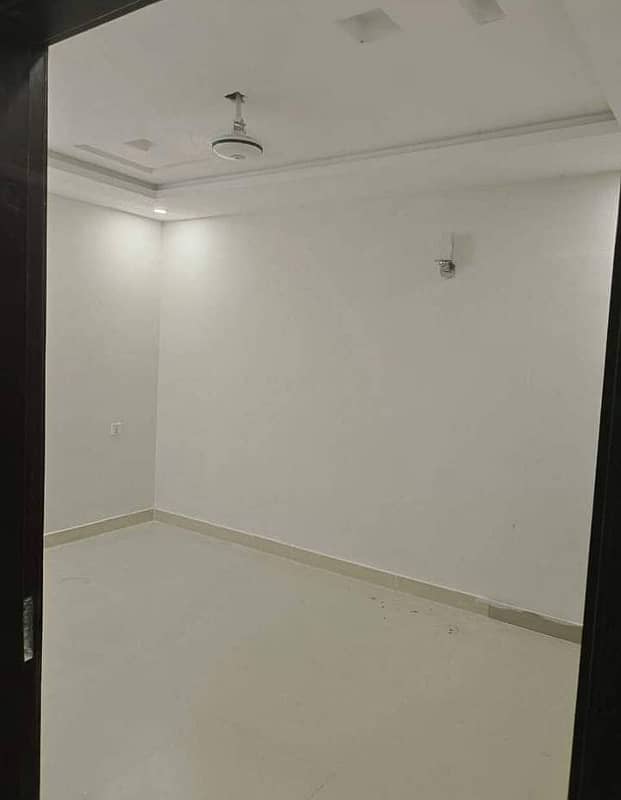 Office Space Available For Rent Gulberg Green Islamabad 8