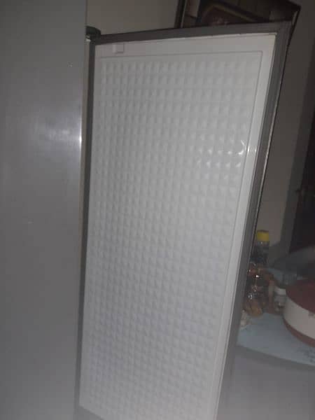 very good condition dawlance large freezer at reasonable price 1