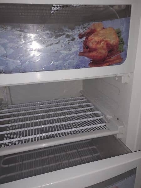 very good condition dawlance large freezer at reasonable price 3