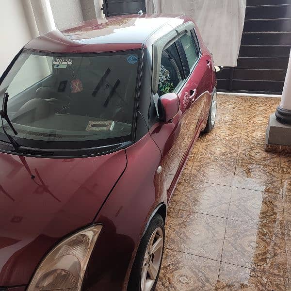 Suzuki Swift 2010 1