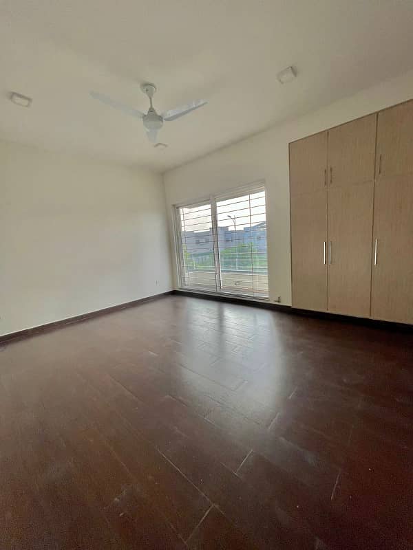 1 Kanal House Upper Portion For Rent in Phase 6 DHA Lahore (Original Pictures 11