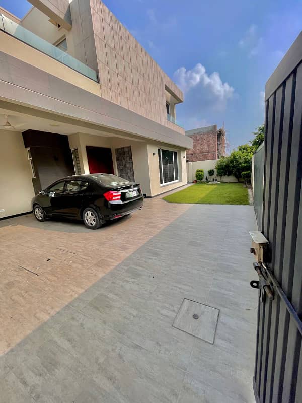 1 Kanal House Upper Portion For Rent in Phase 6 DHA Lahore (Original Pictures 18