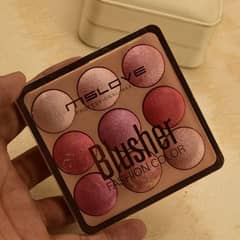 9 shades blusher highlighter kit / 0305 4763118