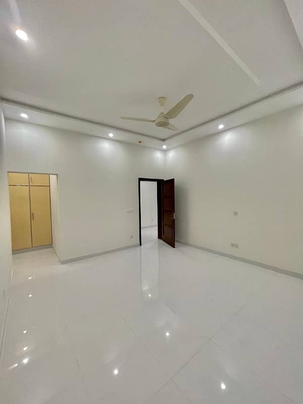 1 Kanal House Upper Portion For Rent in Phase 7 Near Fairways Commercial 8