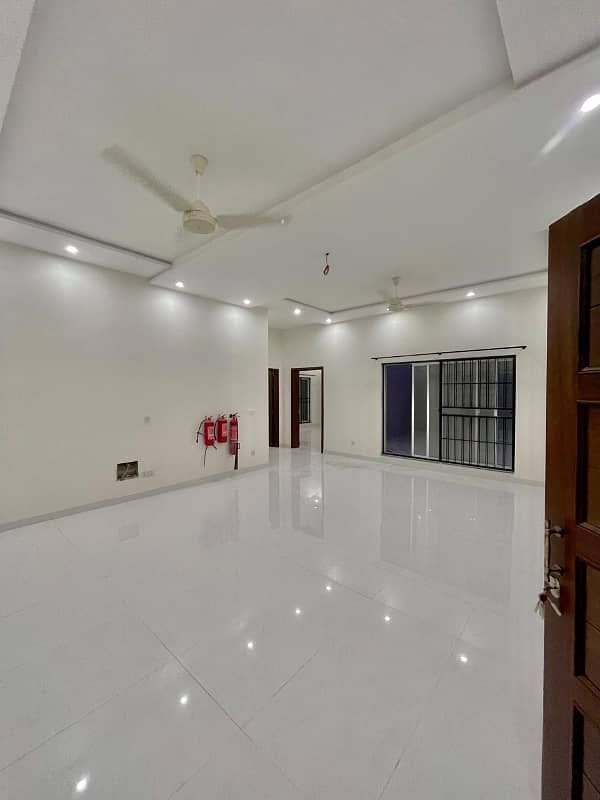 1 Kanal House Upper Portion For Rent in Phase 7 Near Fairways Commercial 16