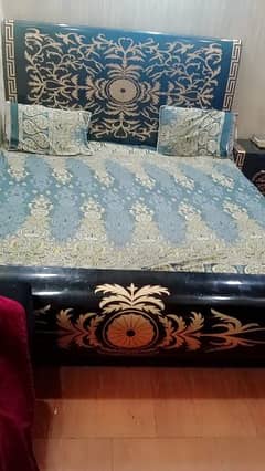 king size bed 1 side Table and dresing table 0