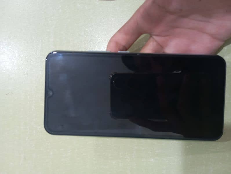 Vivo y17 8/256 Exchange bi ho jaya ga 4