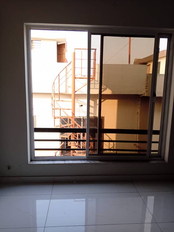 Brand New 10marla house available for rent in phase 3 bahria town Rawalpindi 16