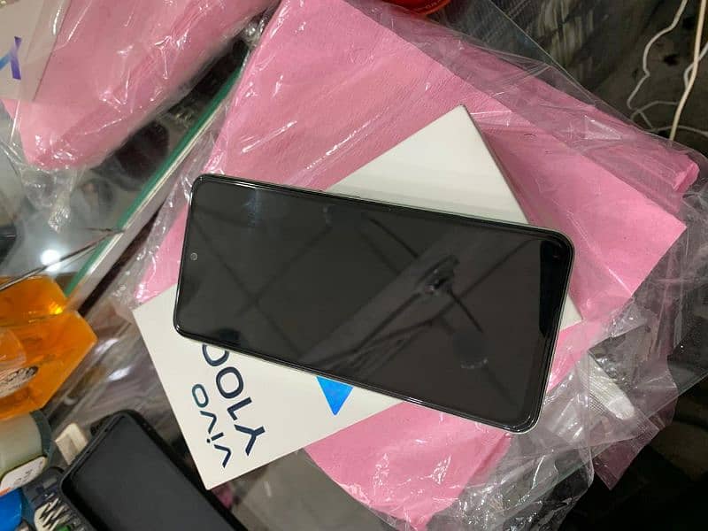 Vivo Y100 for sale 8ram 256 gipi 4