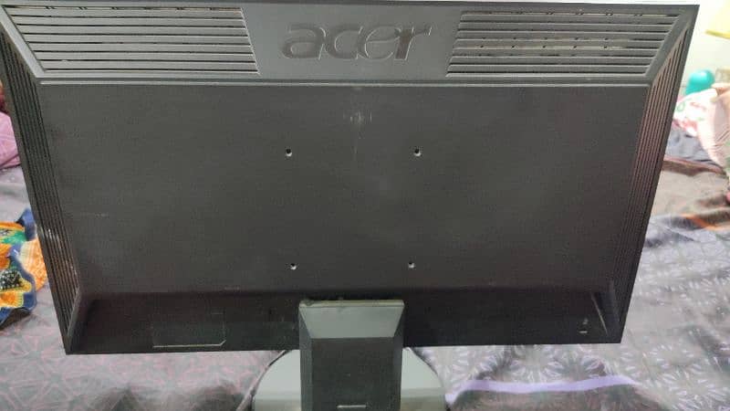 Acer Led Monitor 23.5 inch 1