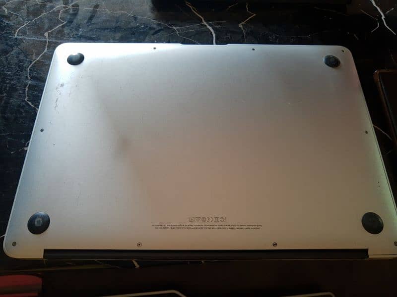 MacBook Air 13 inch Early 2014, Mac OS Big Sur 11.7 9/10 condition 3