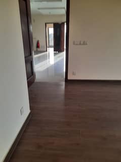 1 Kanal House Upper Portion For Rent in Phase 7 Near Golf Club Resort (Original Pictures) 0