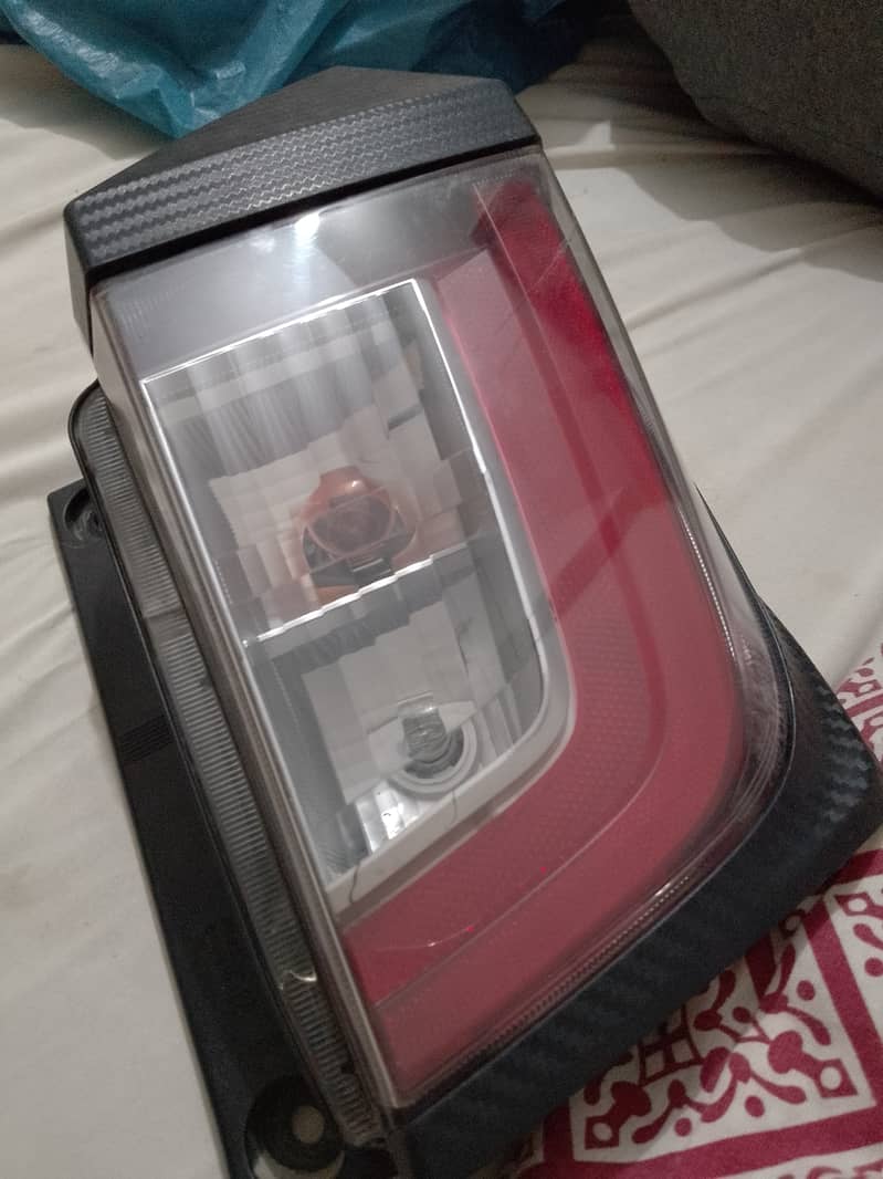 Daihatsu Mira car lights 1