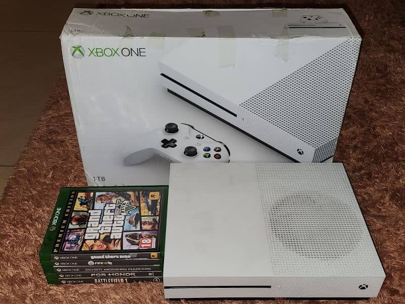 Xbox one s 1tb with box stand and 5 AAA games without controller 2