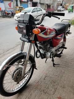 Honda 125 Red 0