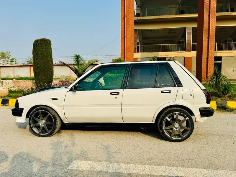 Toyota Starlet 1986 9