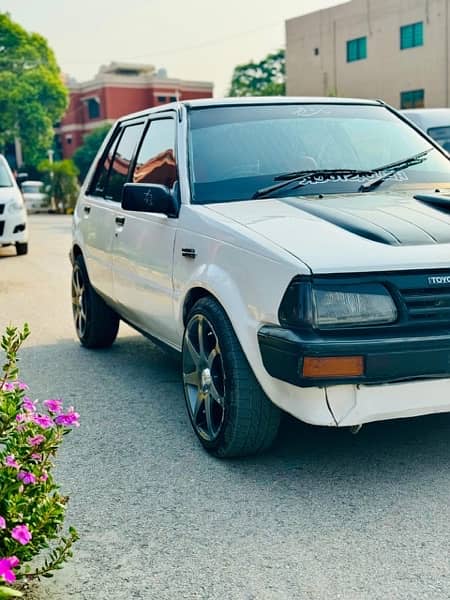 Toyota Starlet 1986 14