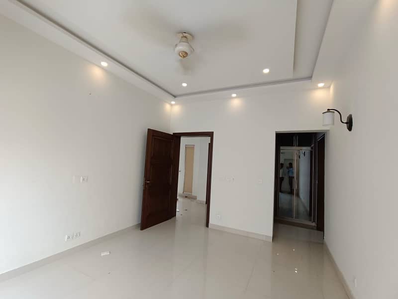 1 Kanal House Upper Portion For Rent in DHA Phase 5 Reasonable Rent Prime Location 6