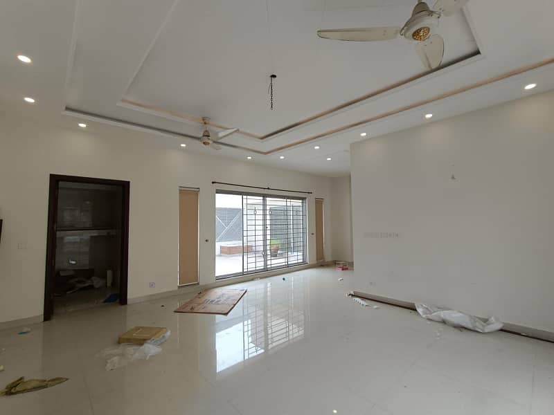 1 Kanal House Upper Portion For Rent in DHA Phase 5 Reasonable Rent Prime Location 18