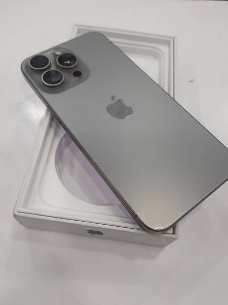 iphone 15 pro max 1