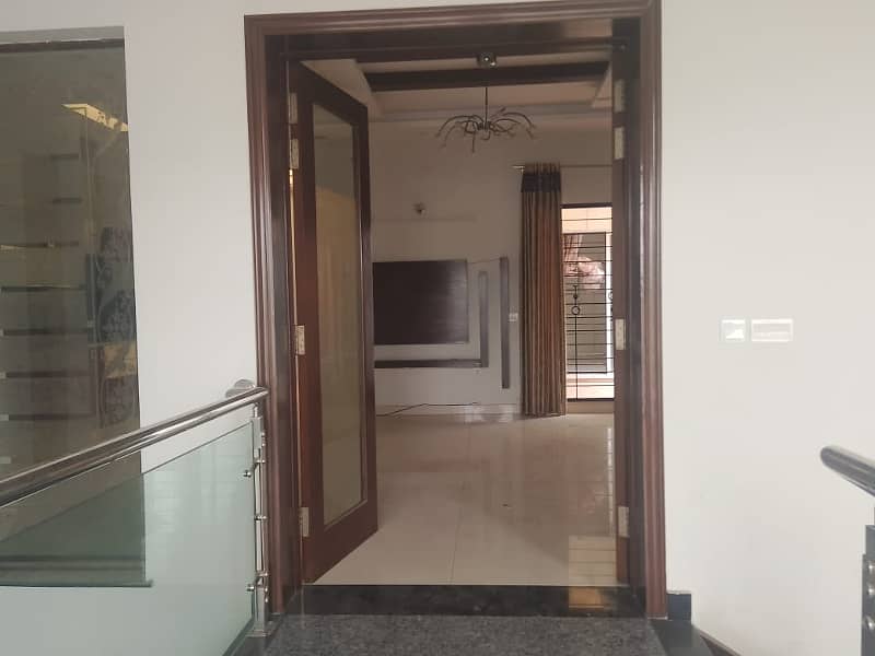 1 Kanal House Upper Portion For Rent in Phase 4 DHA Lahore Prime Location 2