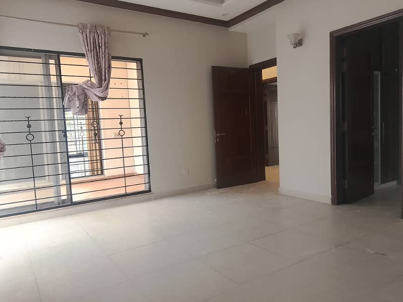 1 Kanal House Upper Portion For Rent in Phase 4 DHA Lahore Prime Location 10