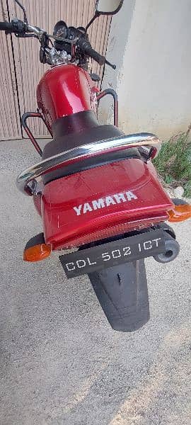 Yamaha YbR G 10