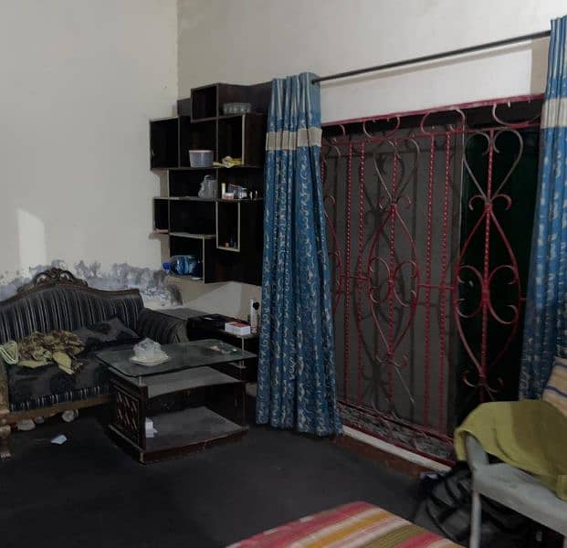 Cozy Bedrooms for Rent in Lahore Township – Near Butt Chowk 3