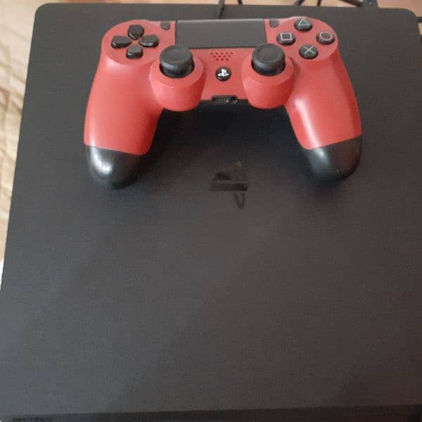 PS4 Slim 500 GB  (Sealed , Never repaired) 2