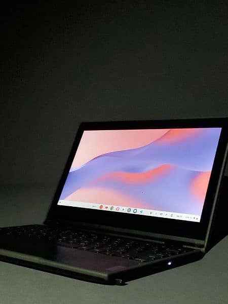 Lenovo | 500E 2nd Gen | 2 in 1 Chromebook | 32GB Storage | 4GB RAM 1