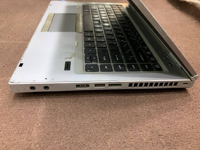 Hp elite book 500Gb hard  4 Gb ram 2