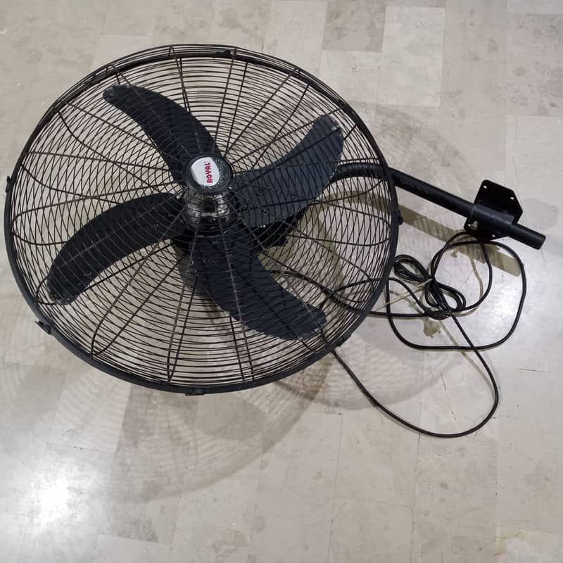 Royal Wall Metal Bracket Fan 24 Inch 4