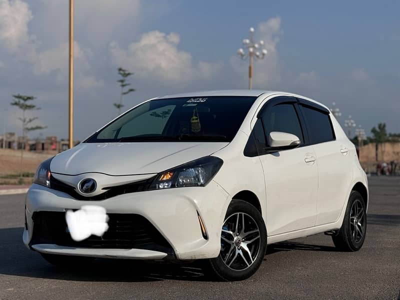 Toyota Vitz 2014 3