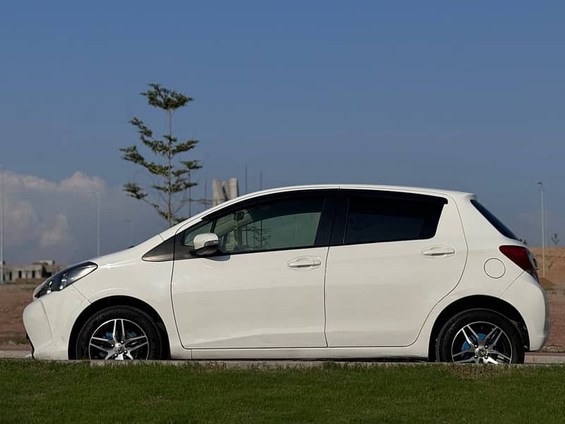 Toyota Vitz 2014 6