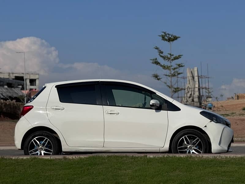 Toyota Vitz 2014 7