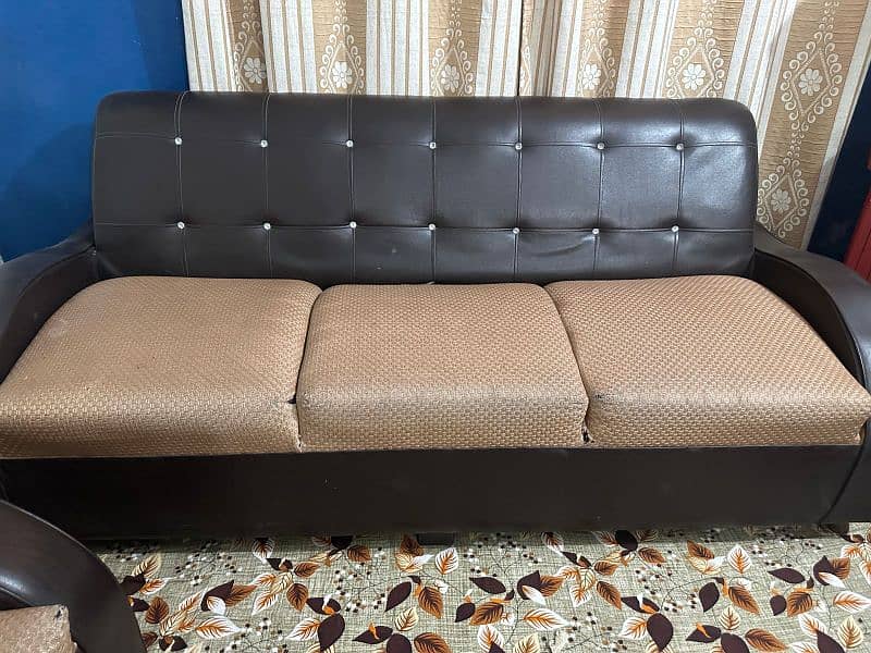 5 seater sofa 0