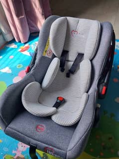 car seat 0