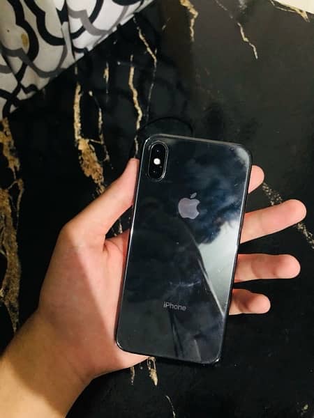 iPhone x factory unlocked Gud condition 64Gb 11