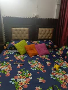 Bed set For Sale