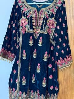 iznik brand suit