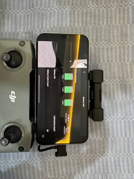 DJI Mavic 2 fly more combo Excellent Condition 1