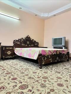 shesham chinoti bed set for sell