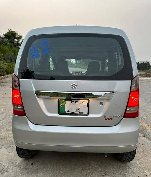 Suzuki Wagon R 2018 3