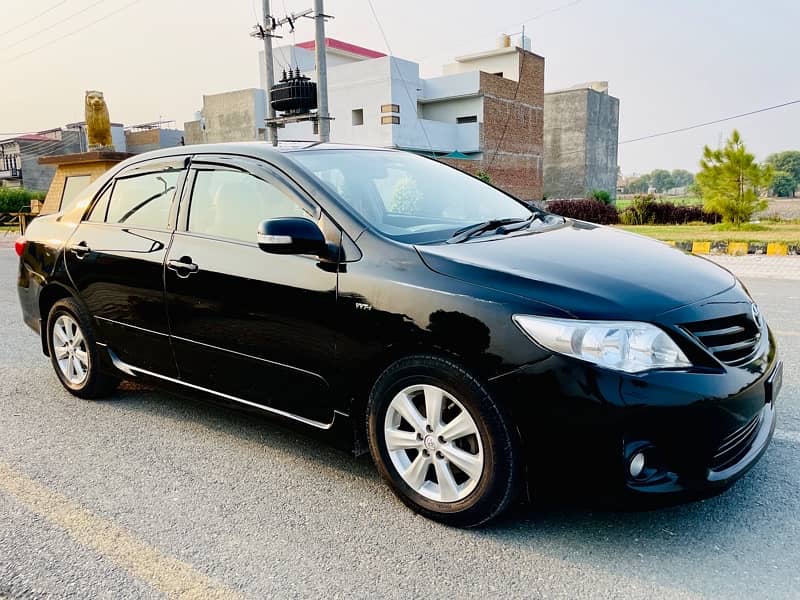 Toyota Corolla GLI 2013 1