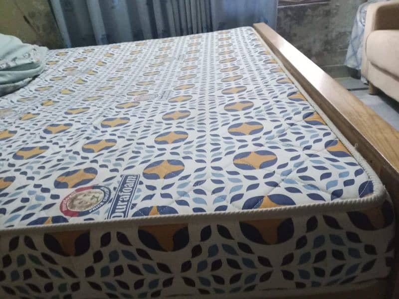 Double Bed Mattress(King) 3