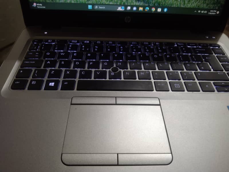 Hp elite book core i5 7th generation New condition 2